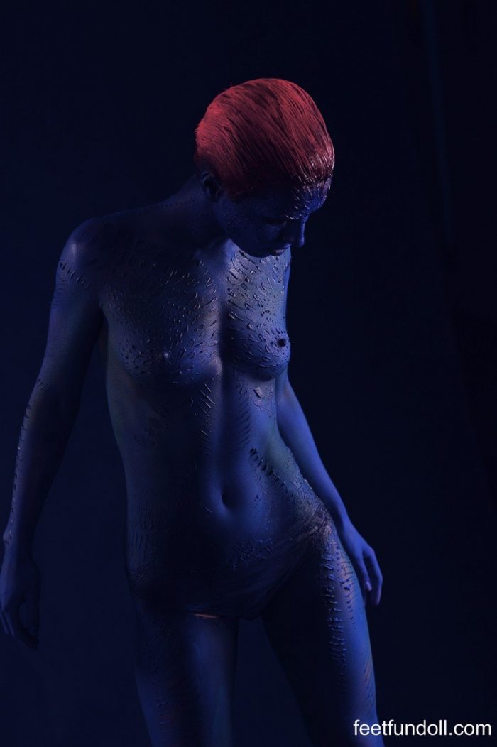 Redheaded babe in cosplay body paint Lisa Dove flaunts her tits and ass-03